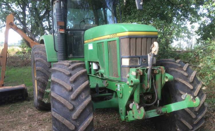 John deere 7700