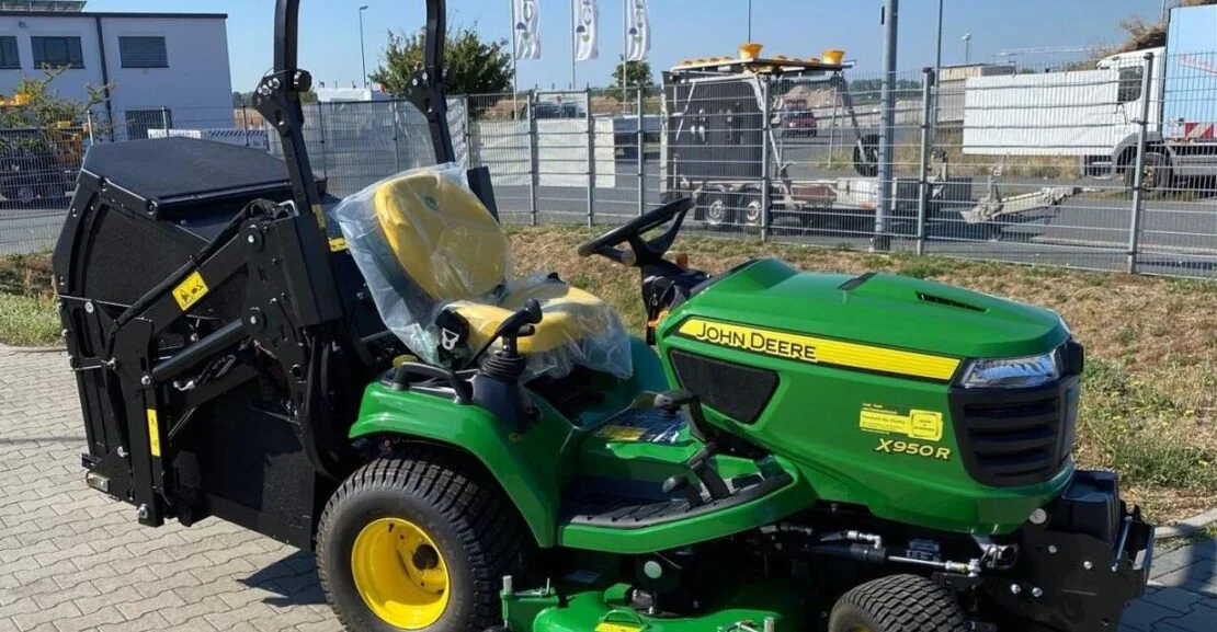 John Deere x950r