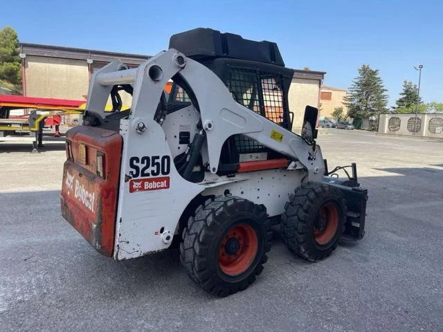 Bobcat s250