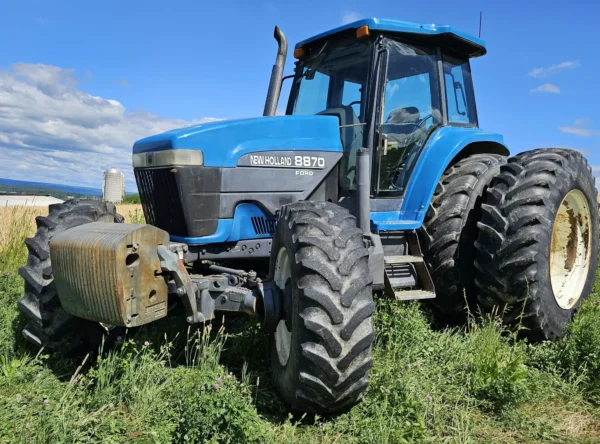 New Holland 8870 – Image 2
